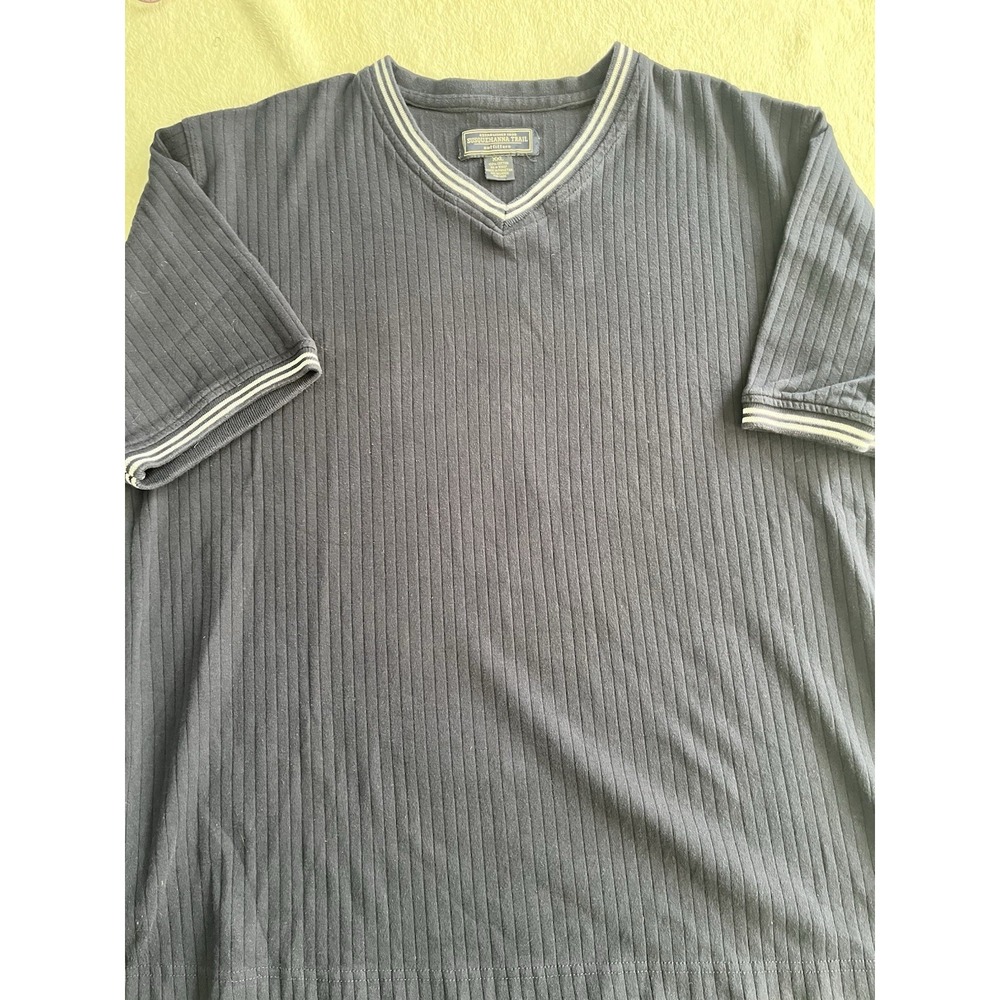 Susquehanna Trail Outfitters ribbed V-neck shirt in gray, size XXL.